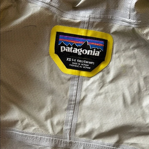 Patagonia Teal and Yellow Hooded Jacket - Picture 3 of 5